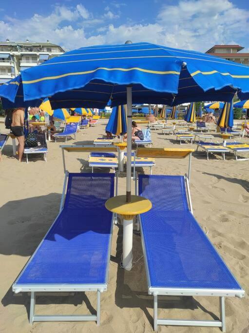 Blue Moon Penthouse Leilighet Lido di Jesolo Eksteriør bilde